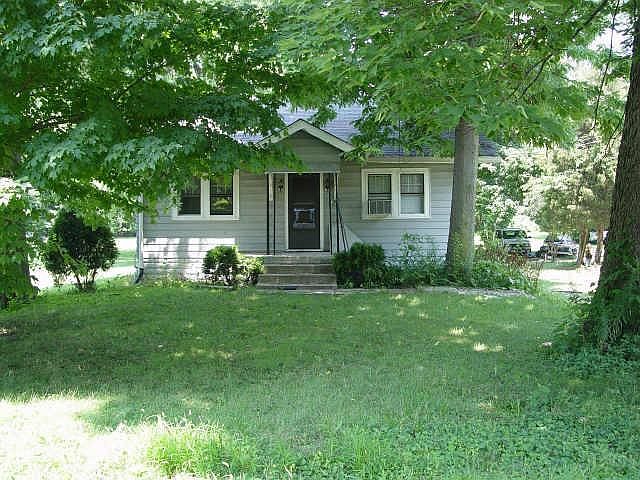 1st image of 930 E Morgan Dr