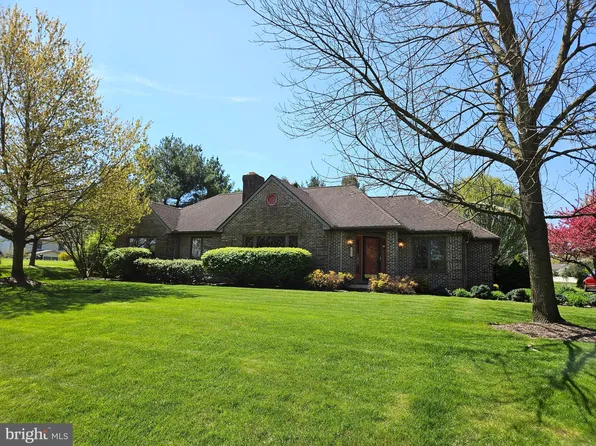 352 Chalet Dr, Bernville, PA 19506