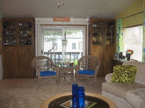2nd image of 106 S Park St