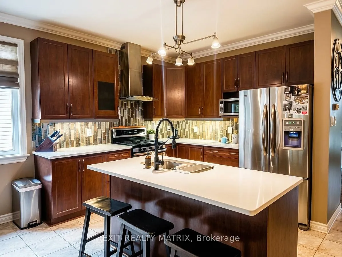 4 bed, $3,250 — Photo 4
