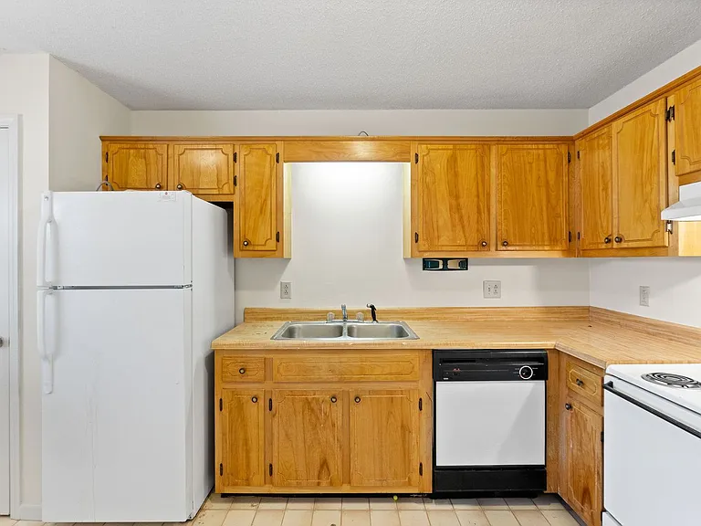 112 Stephanie Dr — Photo 8