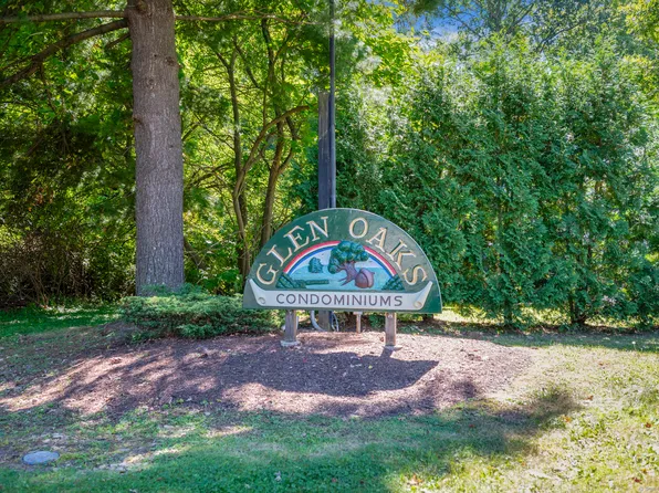 241 Cottonwood Road #241, Newington, CT 06111