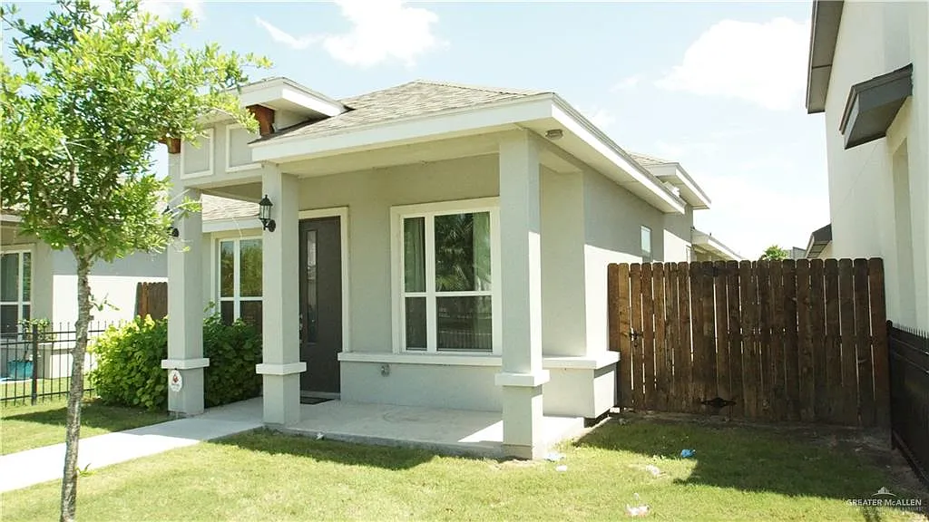 2 bed, 2.0 bath, 1238 sqft, $2,100 — Photo 2