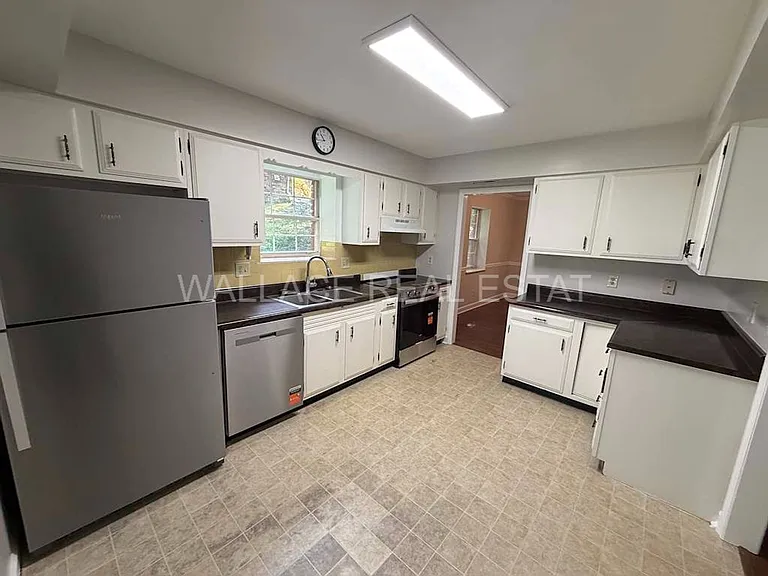 11141 Pleasant Forest Dr — Photo 6
