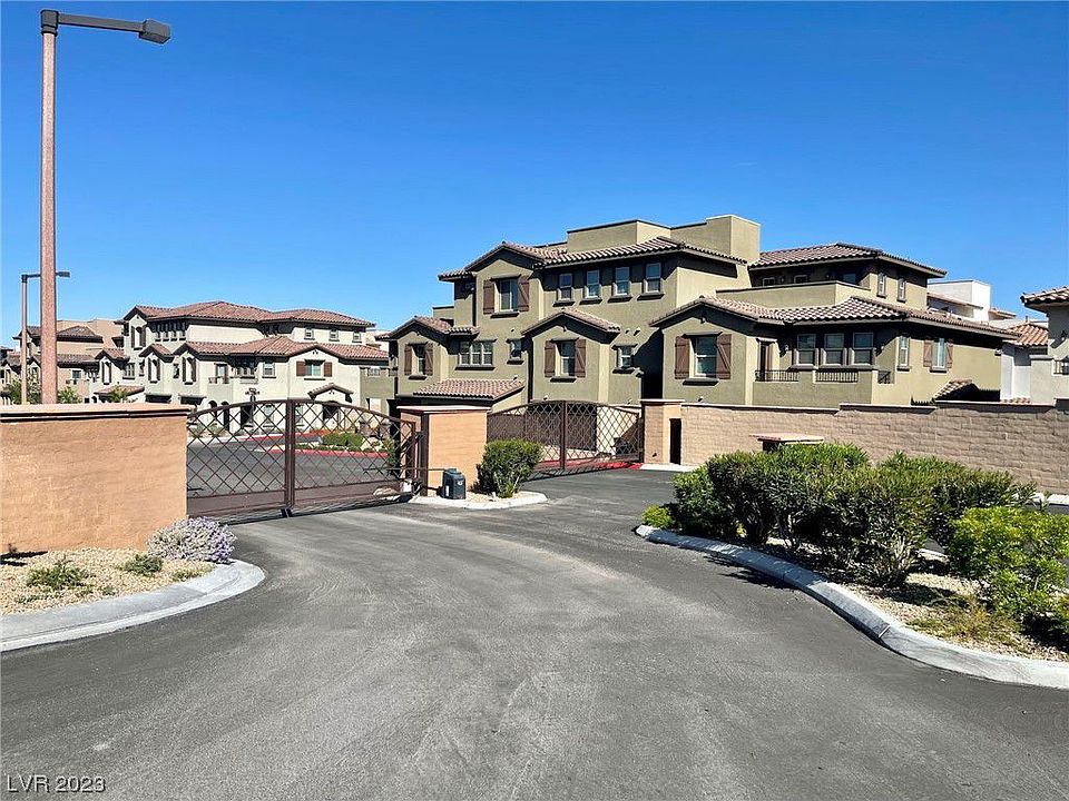 1st image of 142 Petaluma Valley Dr