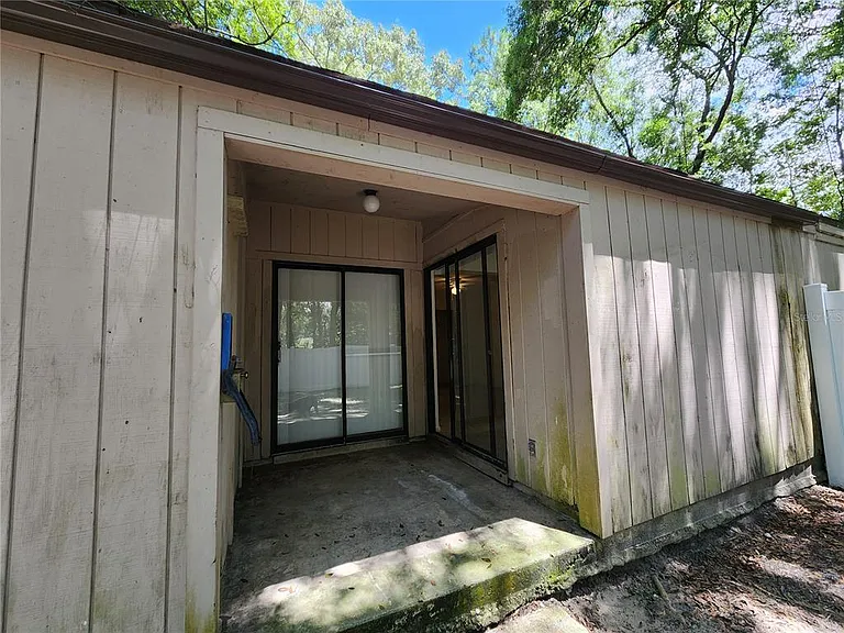 2018 SW 70th Ter — Photo 5