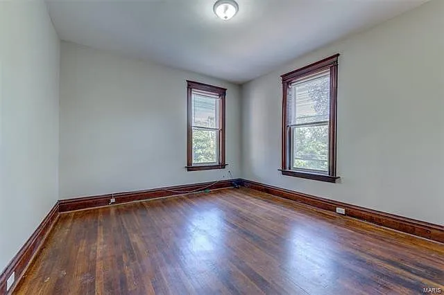 5779 Pershing Ave — Photo 20