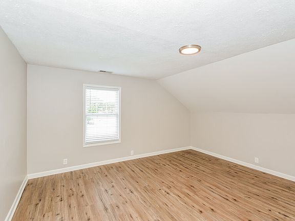 4th image of 2751 Painted Pony Dr