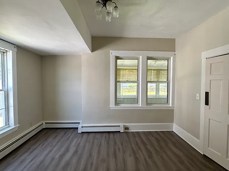Separate dining room