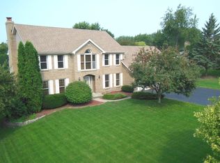 512 Greens View Dr, Algonquin, IL