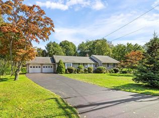 25 Maple Rd, Setauket, NY 11733