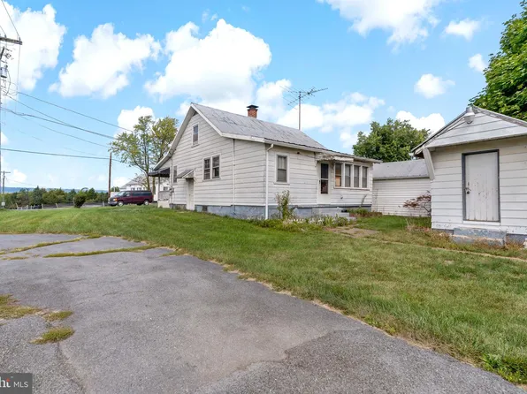 1765 Kelly Island Rd, Martinsburg, WV 25405