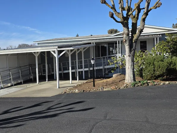 8301 Tieton Dr Unit 90, Yakima, WA 98908