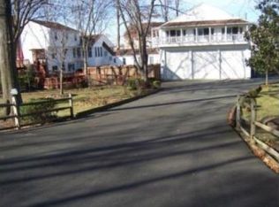 15005 Spriggs Rd, Woodbridge, VA 22193