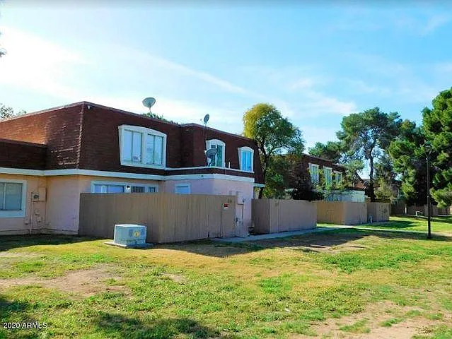 Building Photo - 3326 W Las Palmaritas Dr