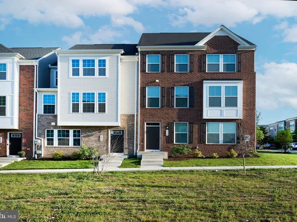 5418 Manor Park Dr, Upper Marlboro, MD 20772