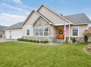 8836 Braeburn Loop, Yakima, WA 98903