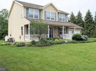 2184 Gomer Rd, Chambersburg, PA 17202