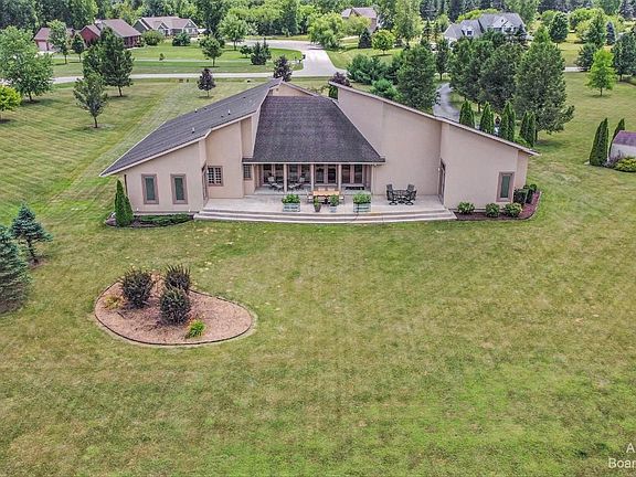 4th image of 140 Ginger Ln