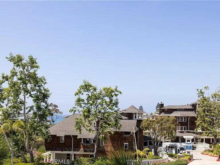 3920 Coast Hwy E — Photo 41