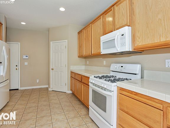 5th image of 2939 Frigatebird Dr