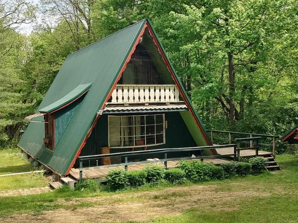 13756 Broadway Rd, Three Rivers, MI 49093