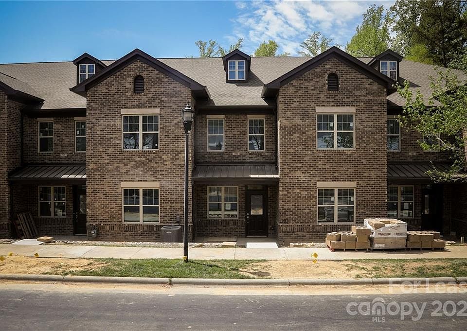 1st image of 314 Sadie Dr