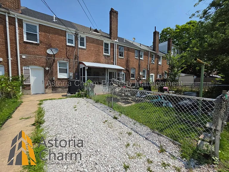 203 Chestnut St — Photo 31