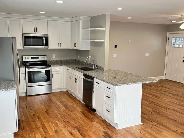 129 Winter Hill Dr, Winterville, GA 30683
