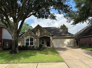 10939 Desert Springs Cir, Houston, TX 77095