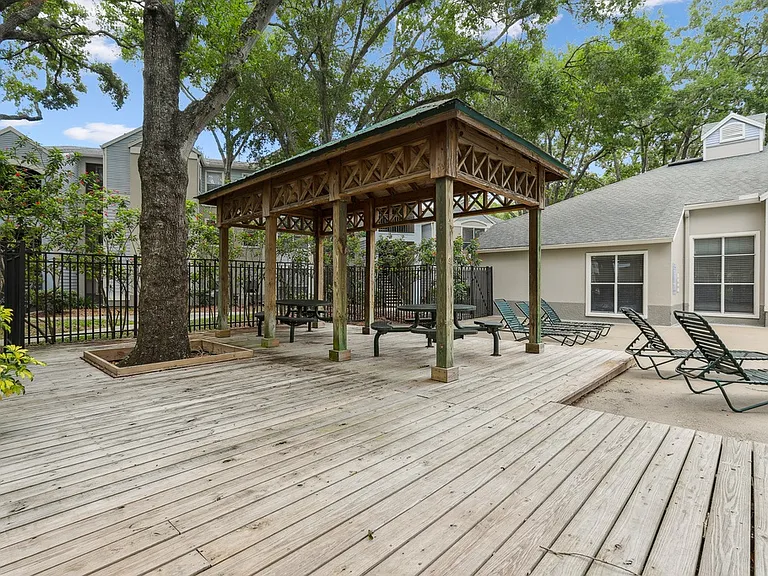 Waterford at Cypress Lake Apartments — Photo 7