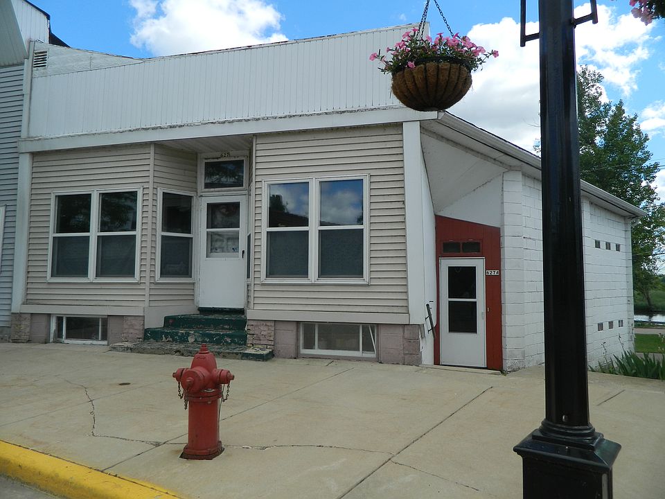 Store Front on Water St