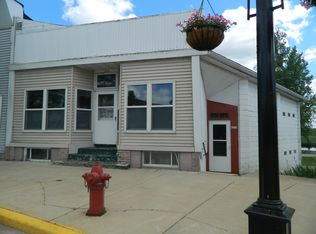 627 W Water St, Princeton, WI 54968