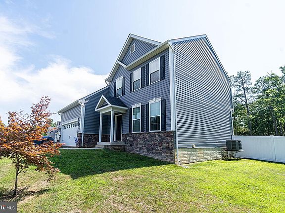 3rd image of 19335 Greens Crossing Ct