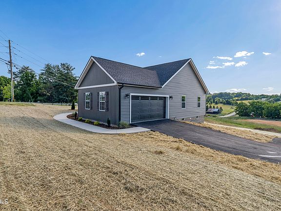 5th image of 95 Sand Valley Rd