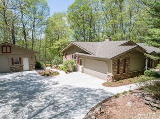 669 Ridgewood Knls, Hubertus, WI 53033