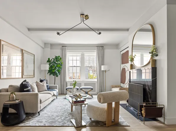 125 East 63rd Street image 1 of 10