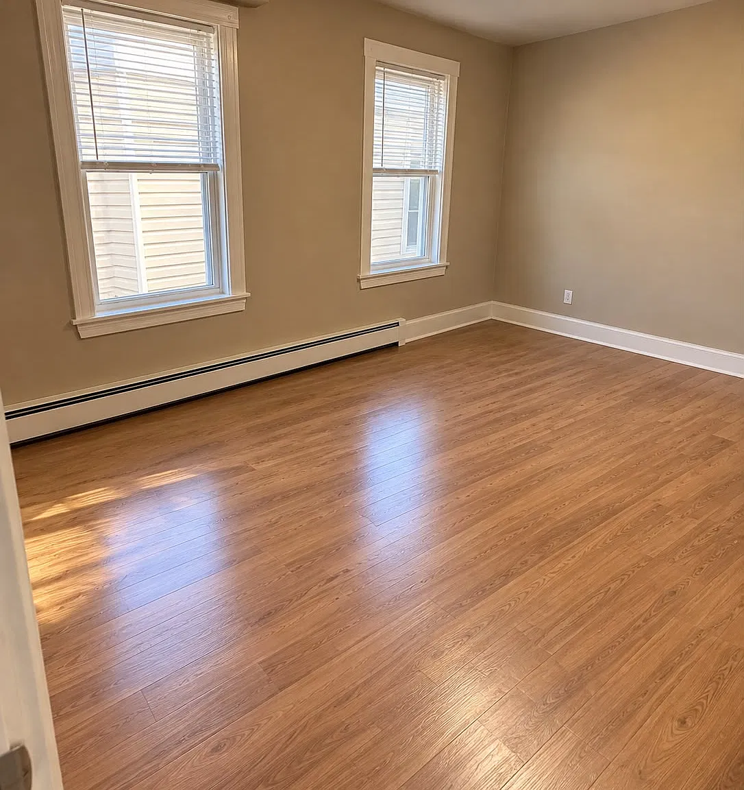 3 bed, $2,045 — Photo 4
