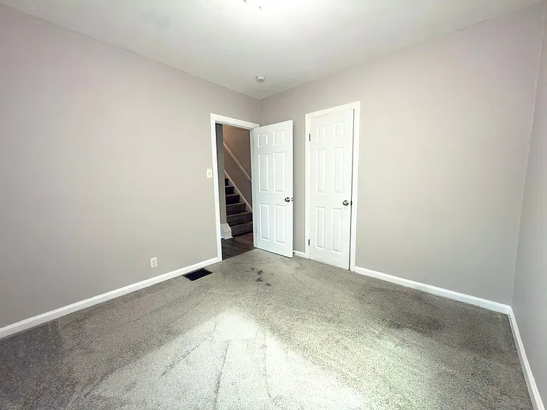 1708 Hunt Rd — Photo 4