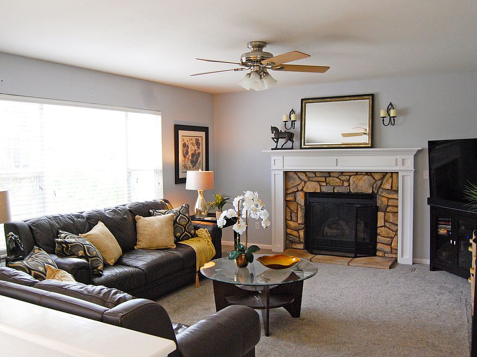 2nd image of 16082 Pitchford Pl