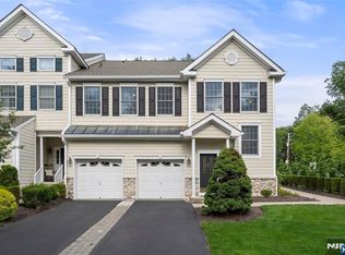 38 Pheasant Run, Westwood, NJ 07675