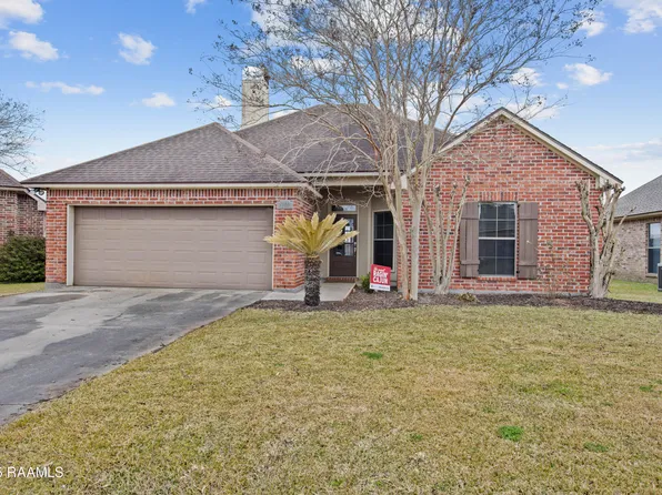 108 Legend Creek Dr, Youngsville, LA 70592