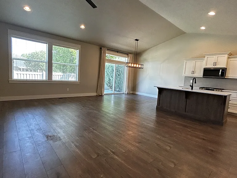 3440 E Girdner Dr — Photo 5