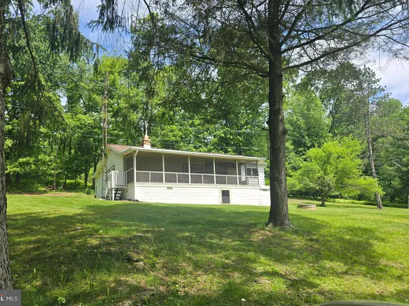 11 Maxwill Ln, Landisburg, PA 17040