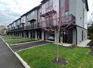 1 Franklin Tpke Unit 8, Waldwick, NJ 07463