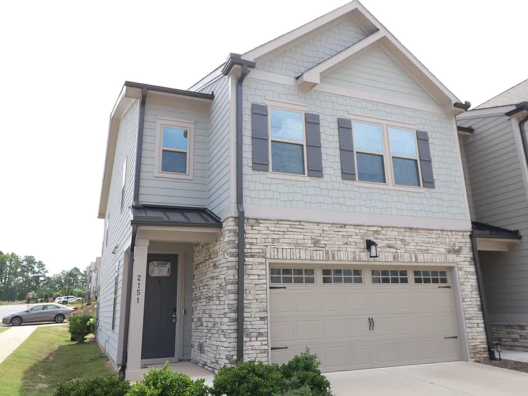 2151 Maggie Valley Dr — Photo 1