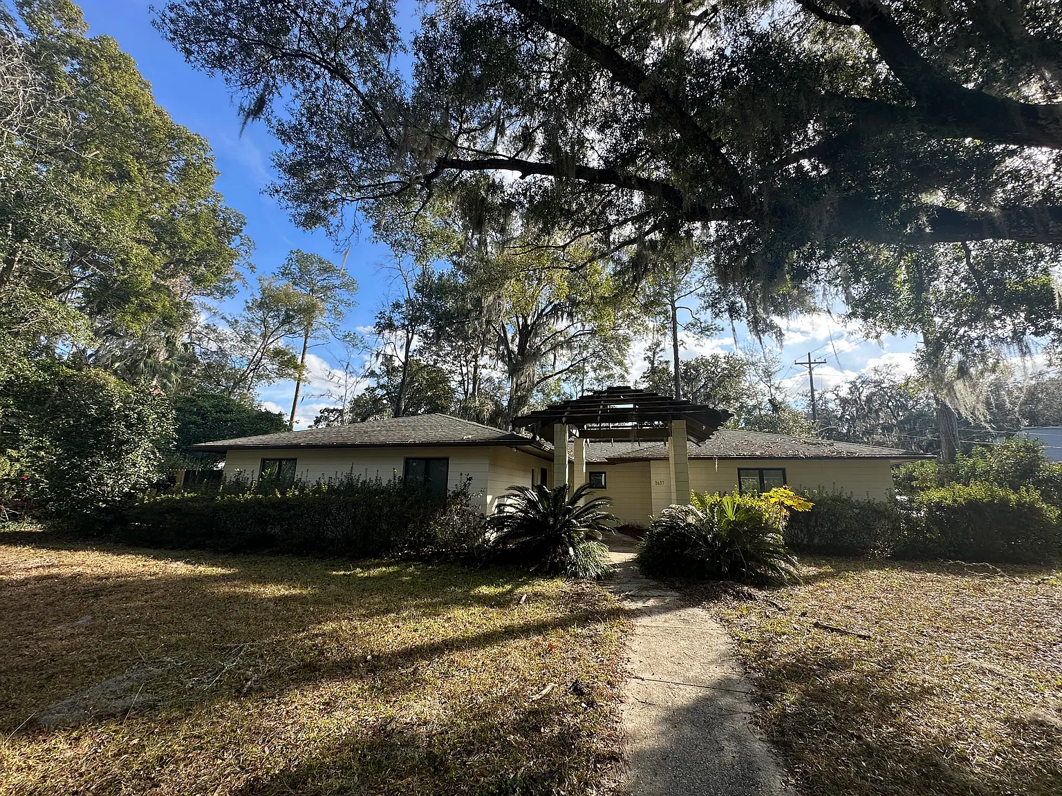 1637 NW 7th Ave — Photo 1