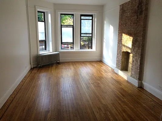 Rented by Bohemia Realty Group | media 2