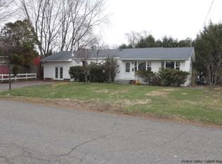 14 Cherry Ln, Saugerties, NY 12477