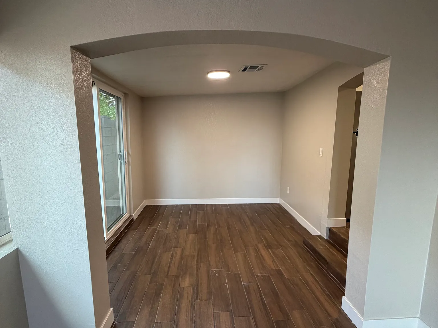 2341 W Yuma St — Photo 3